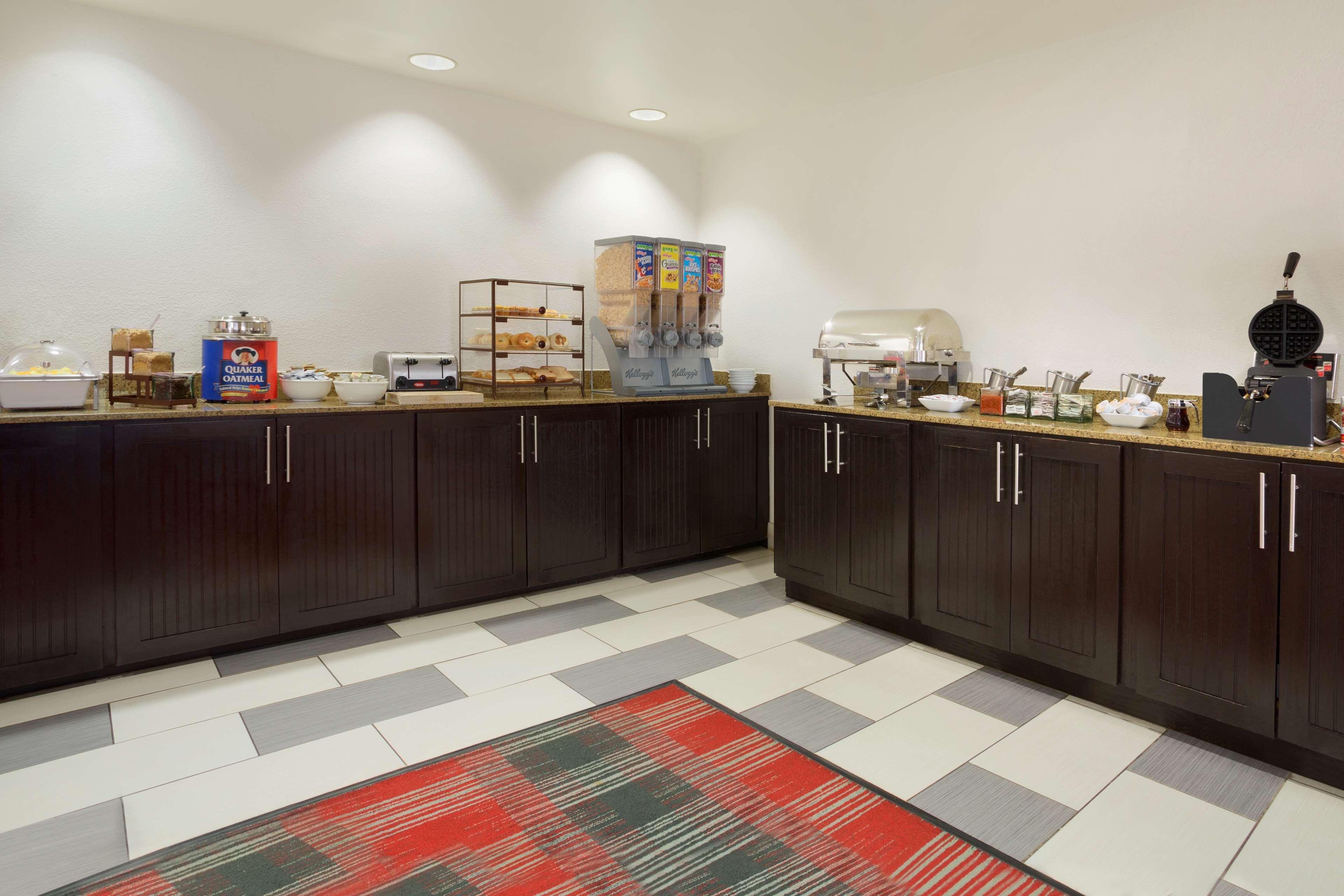 Country Inn & Suites By Radisson, Dfw Airport South, Tx Irving Bagian luar foto
