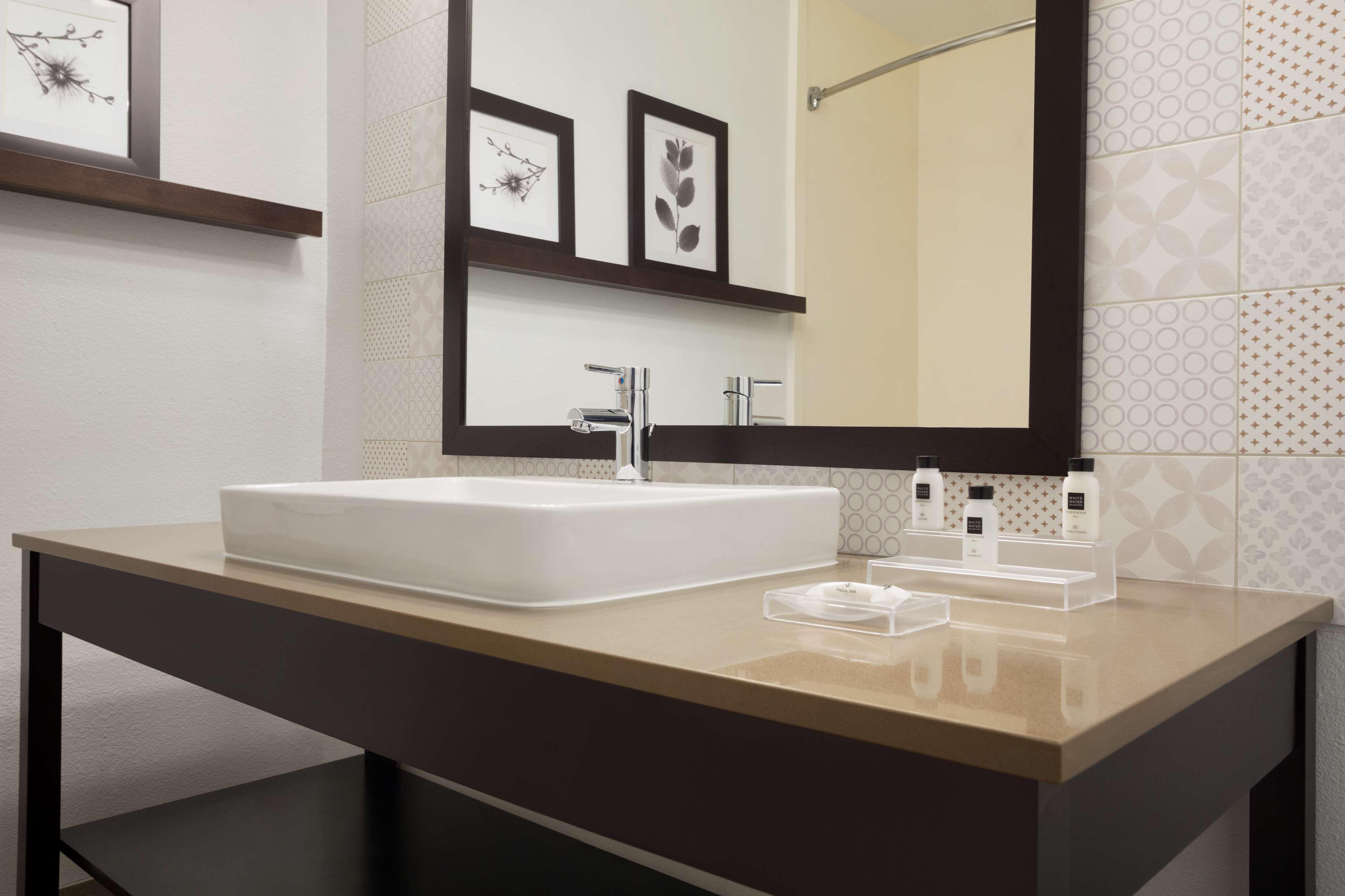 Country Inn & Suites By Radisson, Dfw Airport South, Tx Irving Bagian luar foto