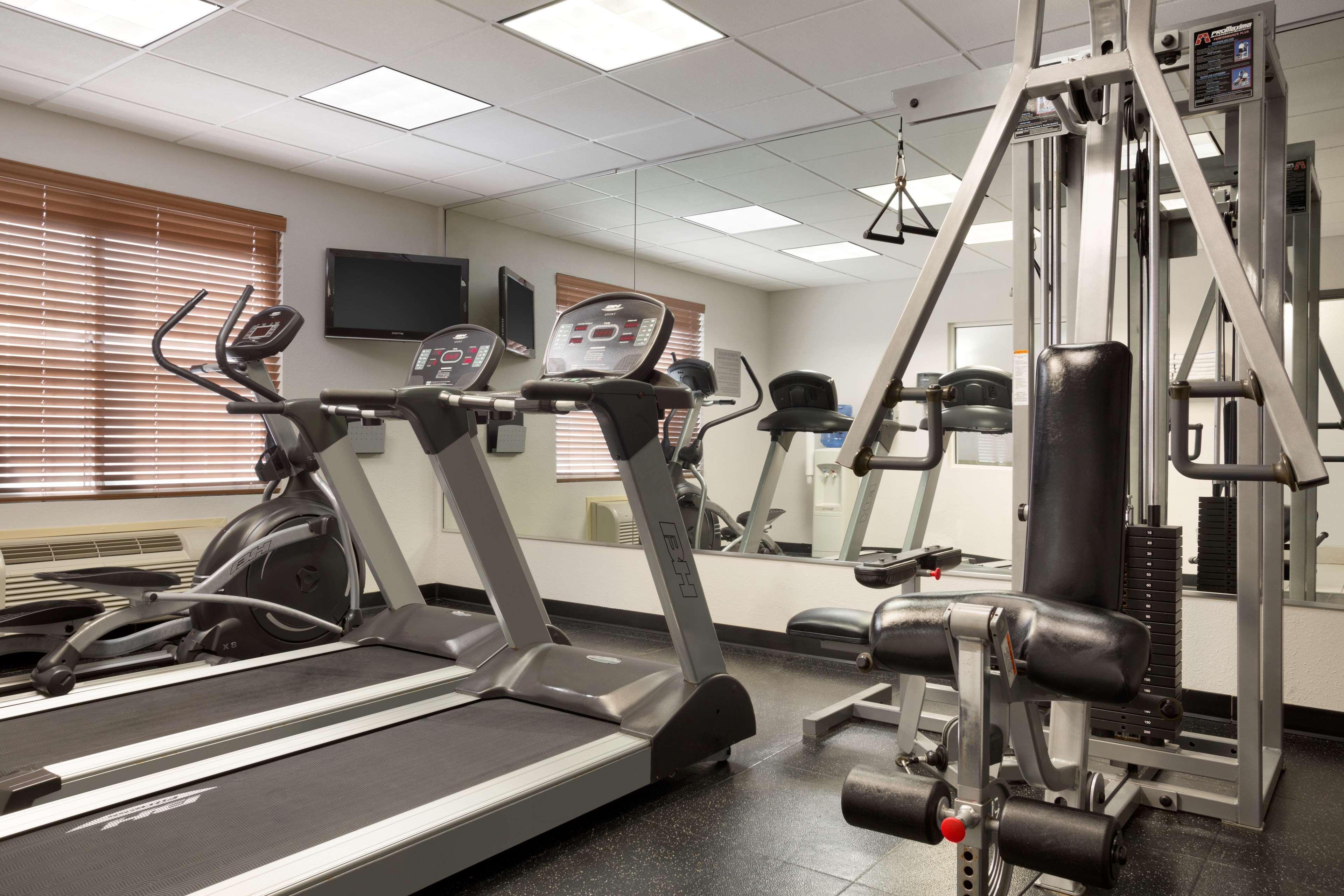 Country Inn & Suites By Radisson, Dfw Airport South, Tx Irving Bagian luar foto