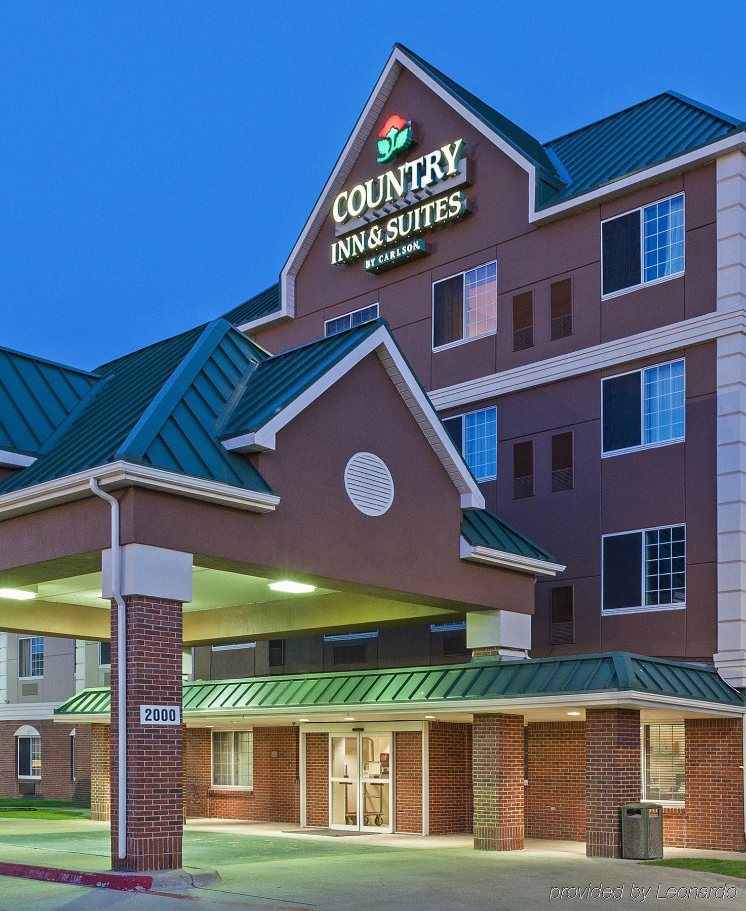 Country Inn & Suites By Radisson, Dfw Airport South, Tx Irving Bagian luar foto
