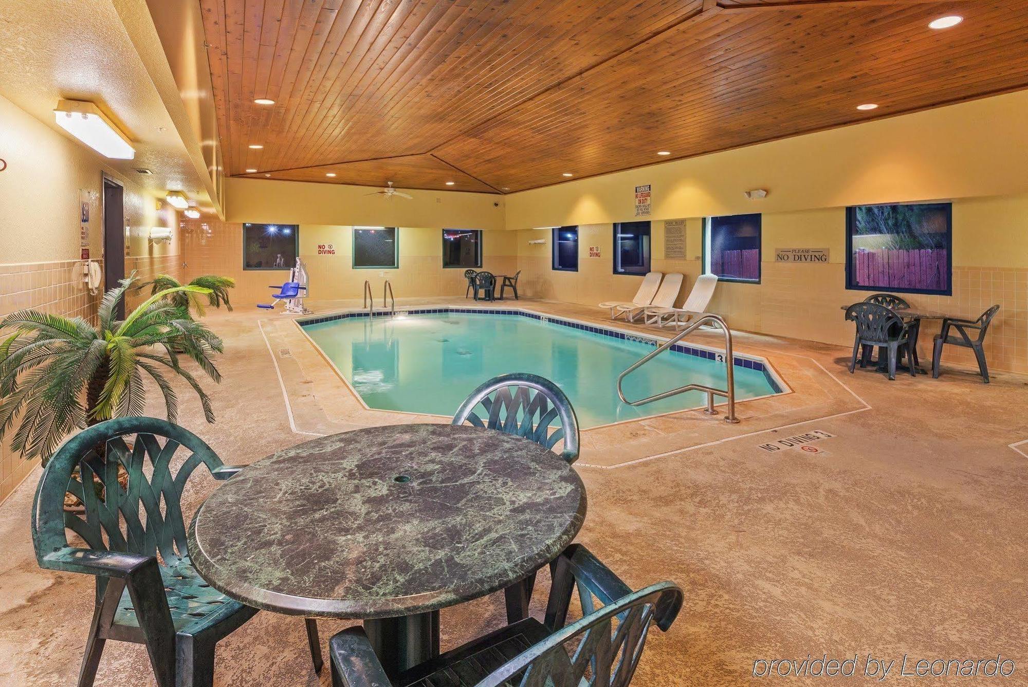 Country Inn & Suites By Radisson, Dfw Airport South, Tx Irving Bagian luar foto
