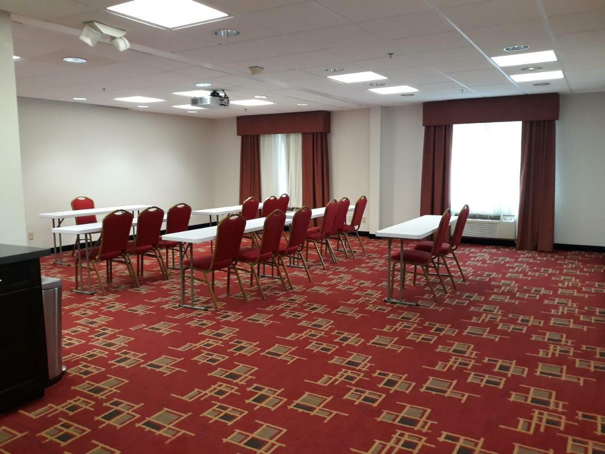 Country Inn & Suites By Radisson, Dfw Airport South, Tx Irving Bagian luar foto